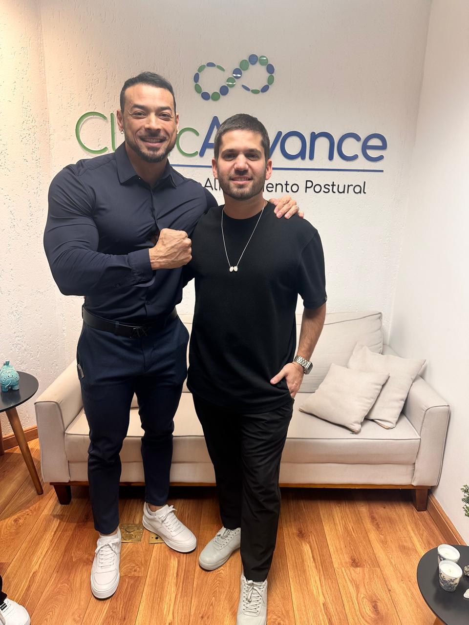 @fefrancooficial
